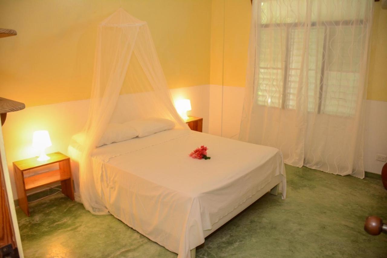 Cabarete Surf Camp Hotel Buitenkant foto